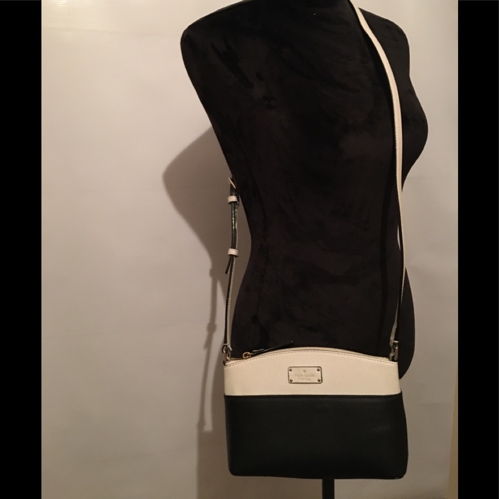 **SOLD**Kate Spade Crossbody**SOLD